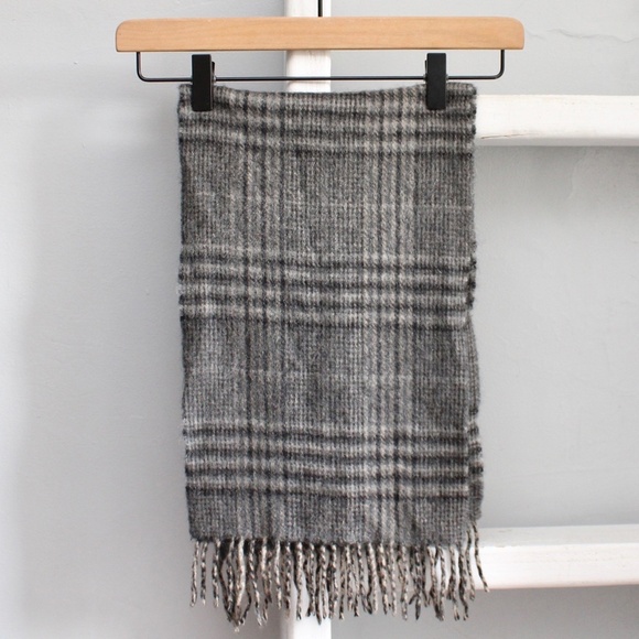 Cashmere Gray Black Plaid Neck Scarf With Fringe​ - Picture 1 of 5
